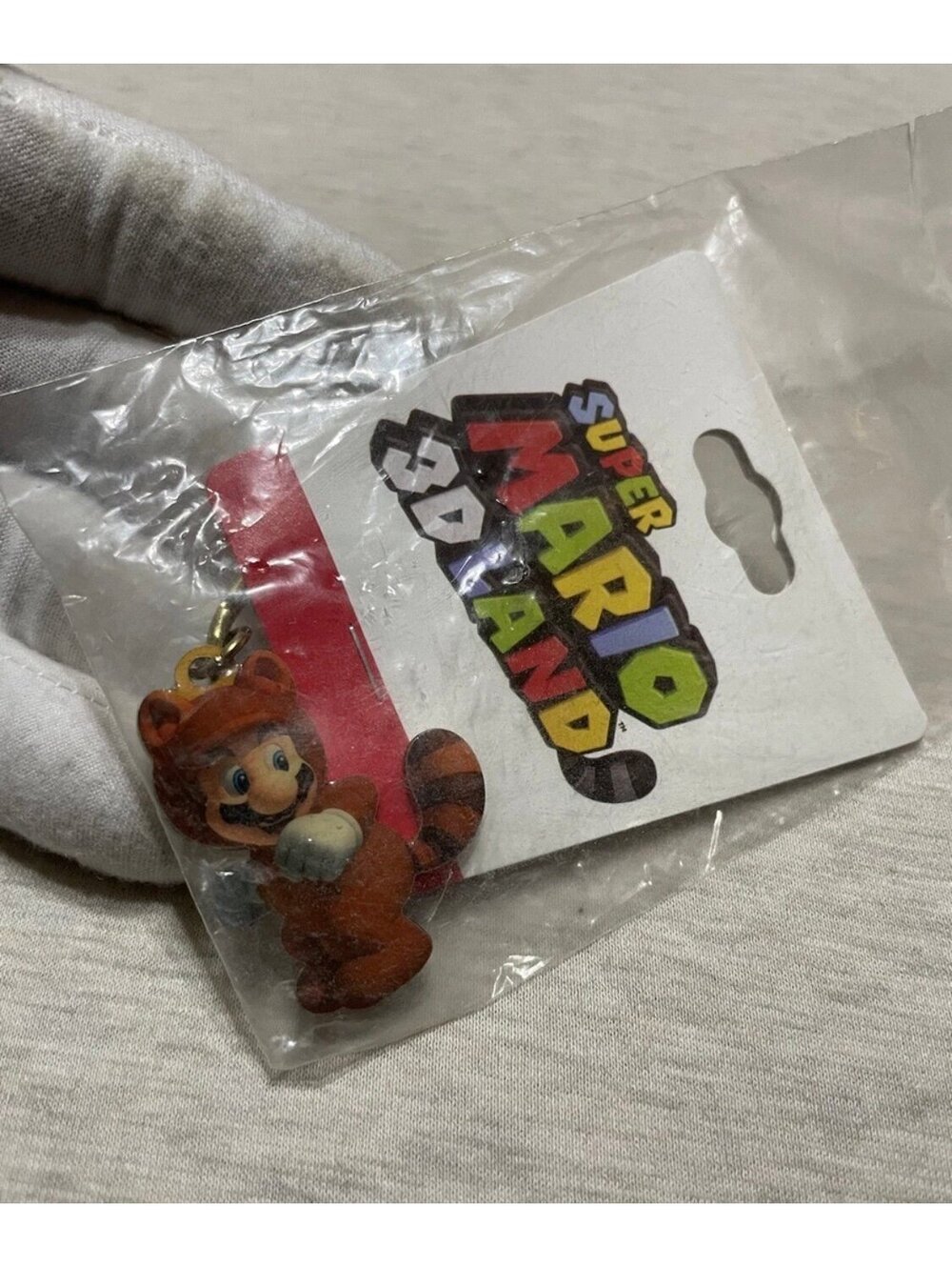 NEW Super Mario 3D Land Tanooki Mario GameStop Promo Keychain 2011